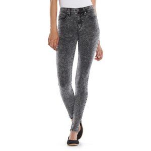 Juniors' Mudd High-Waisted Acid Wash Jeggings Color - Black Acid